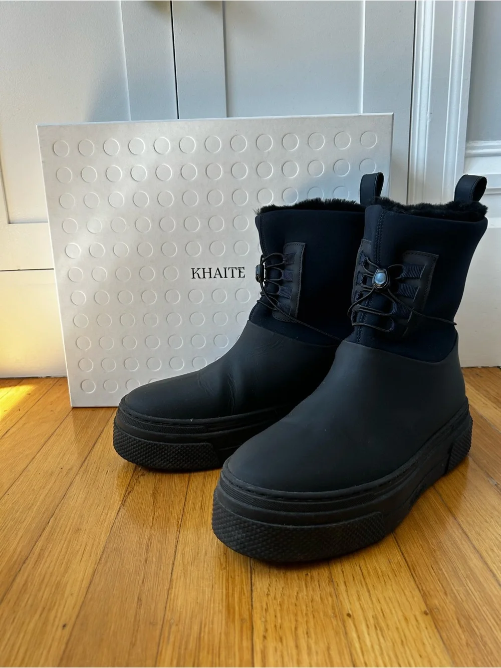 Khaite Culver Shearling Boots, Black/Midnight Navy, size 40